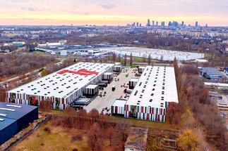7R makes further inroads in Warsaw. The developer builds two city warehouses in prestigious locations