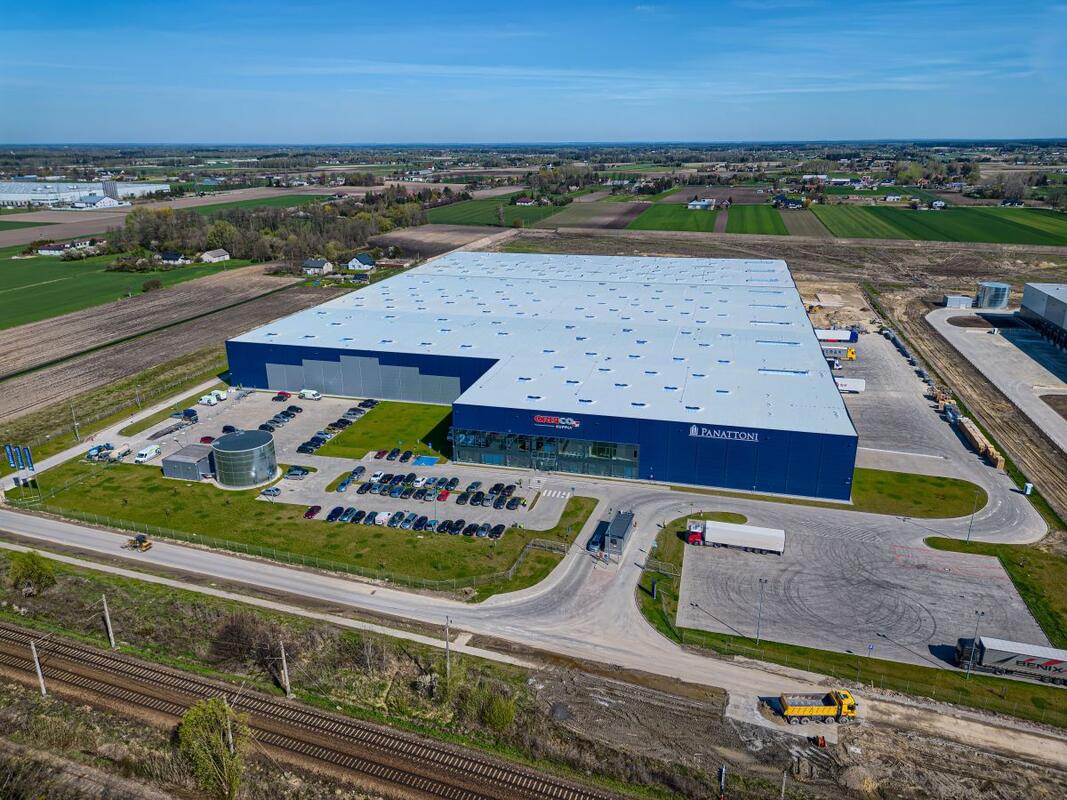 Sale of a Modern BTS Warehouse in Teresin by Trademarc Property Fund
