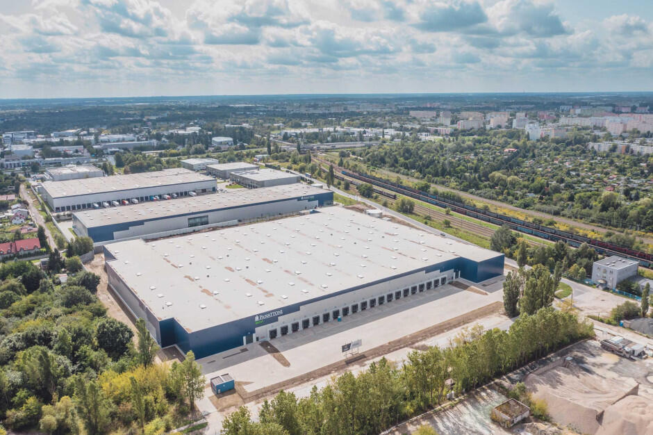 Print Logistic's Global Expansion: A Blueprint for Strategic Warehouse & Office Space