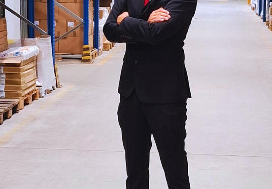 Warehouse with logistics support or traditional leasing? LogisticSpace expert reveals the best choice for your business