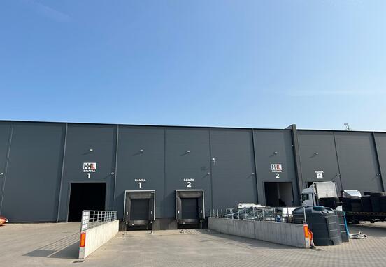 Magazyn z obsługą magazynowania